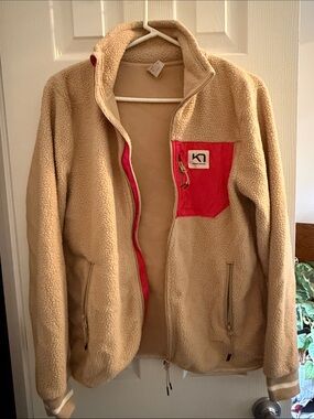 Kari Traa Beige Sherpa Jacket with red Chest Pocket